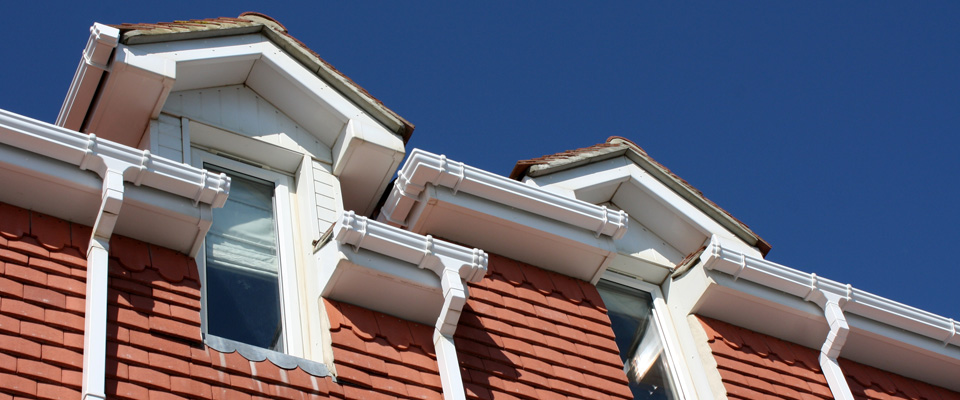 picture of clean fascias, soffits and gutters